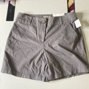 Loft 6” Mid Rise Gray Shorts 33123